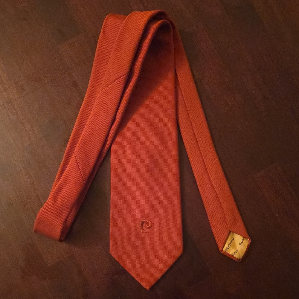 Vintage 1970s Pierre Cardin Polyester WIDE rust Tie 4" x 56"